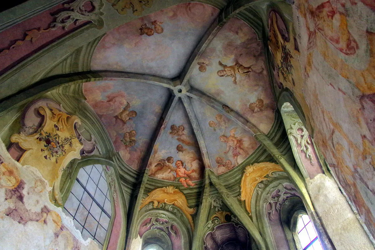 11 Best Sights at the Český Krumlov Monasteries Complex