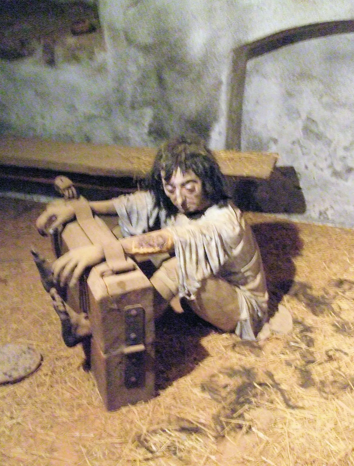 Loket Castle Torture Chamber Visit: 2026 Review