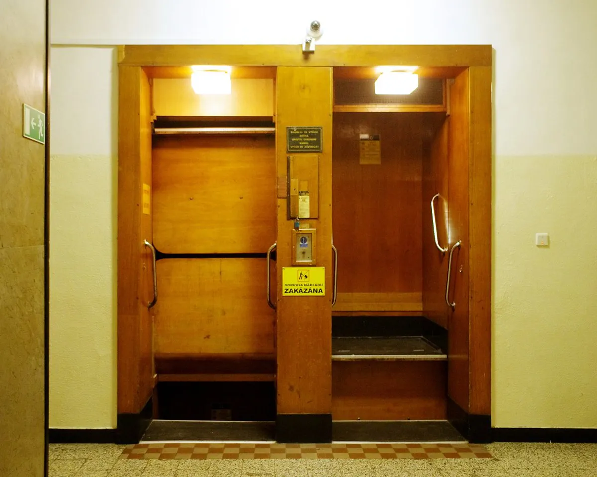 10 Best Paternoster Elevators in Prague: 2026 Guide