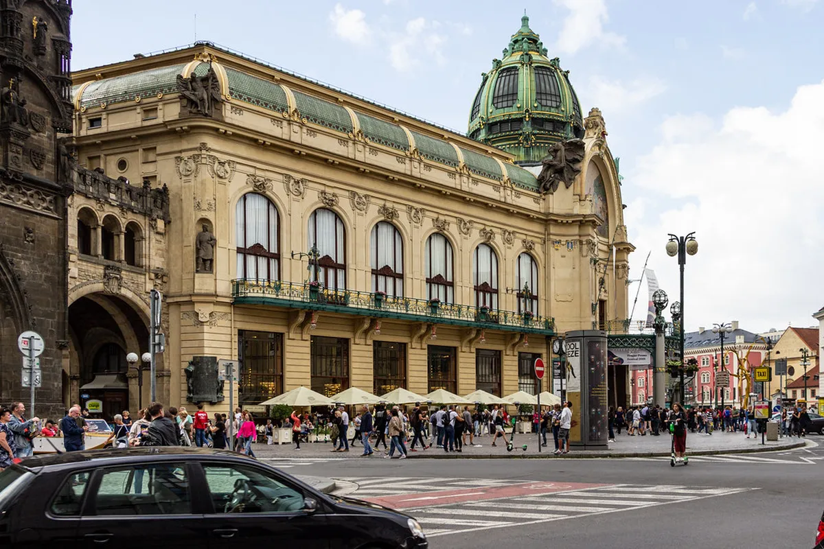 Prague Castle Complex Guide: How to Visit in 2026